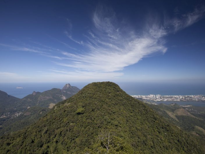 Cocanha and Pedra da Gávea Mountains